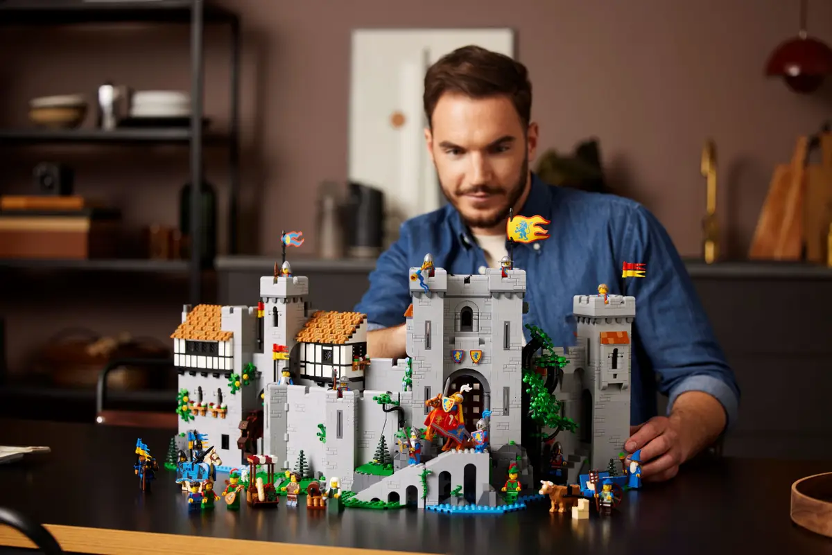 LEGO 10305 Castello dei Cavalieri del Leone - Pianeta Brick
