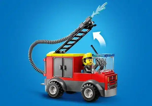 Caserma-dei-pompieri-e-autopompa-LEGO-60375-3