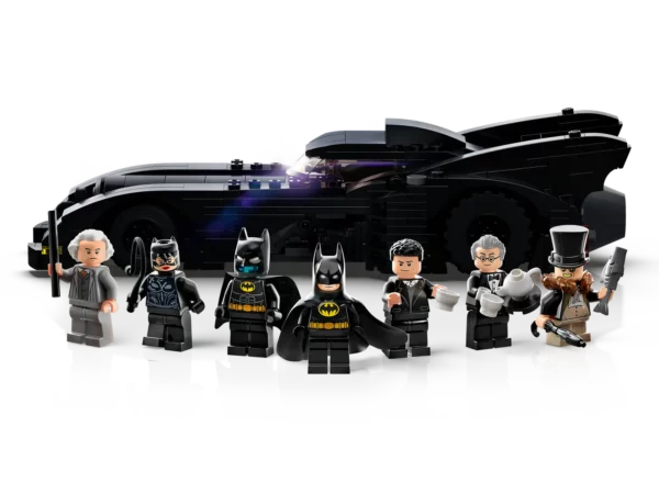 LEGO-Batcave-Shadow-Box-76252-3