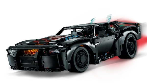 LEGO-Batmobile-di-Batman-42127-4