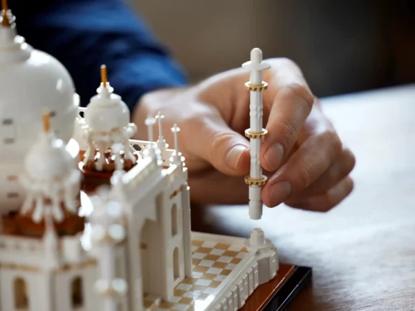 Taj-Mahal-LEGO-21056-Architecture-2